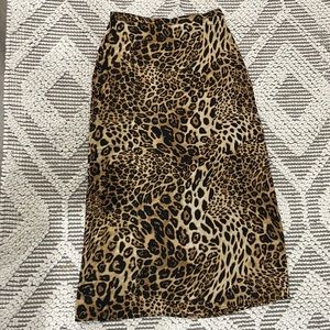 NWT Leopard Animal Print Midi Skirt Sz Small